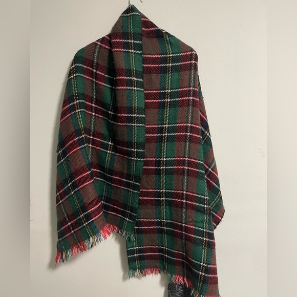 Source Unknown Other - Plaid Tartan Throw Blanket